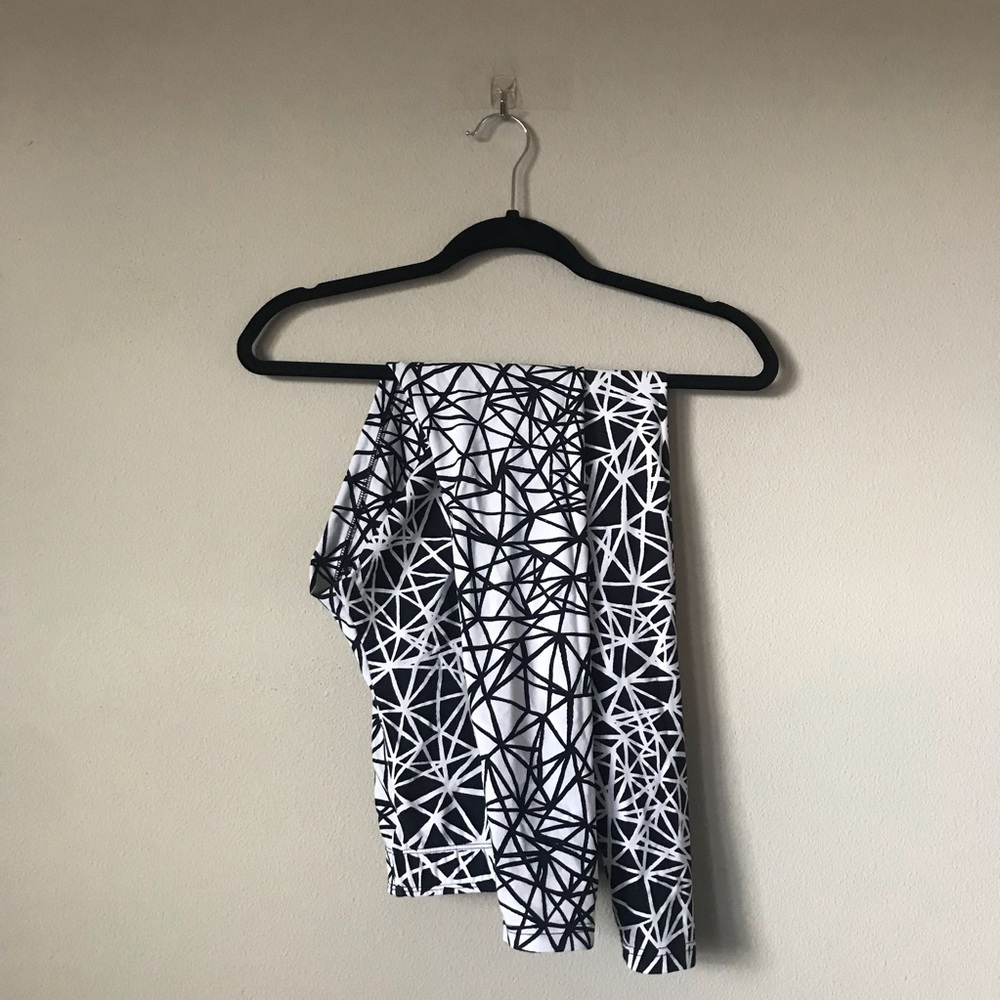 Nike Pro Leggings - SM - discontinued print - EUC